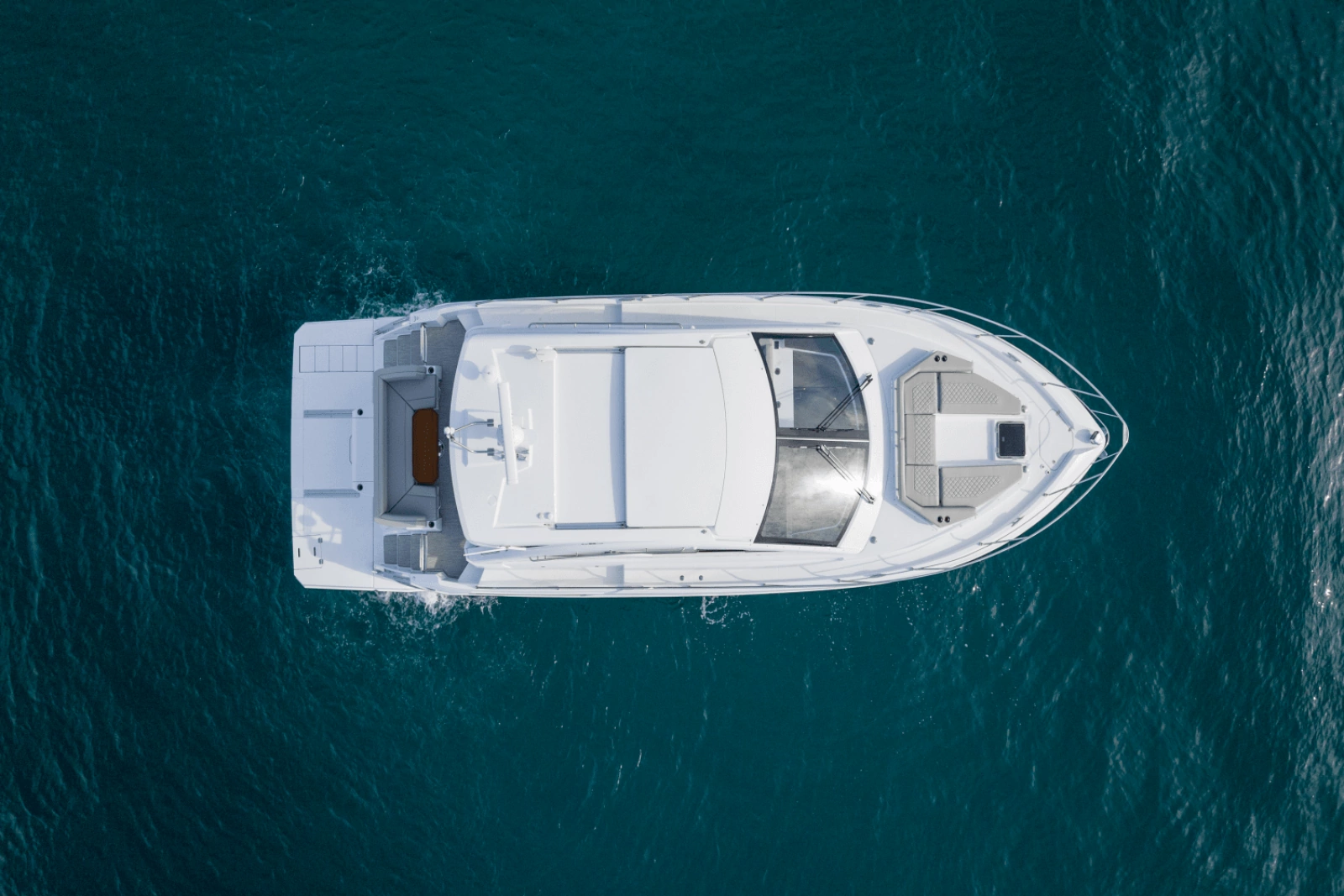 2024 Cruisers Yachts 50 Cantius