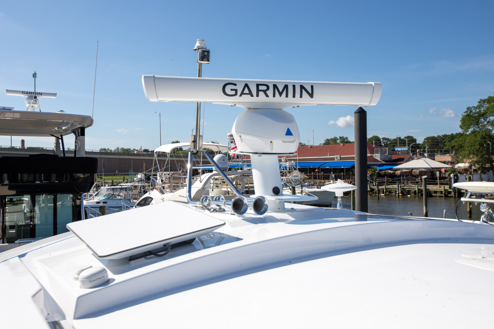 2024 Cruisers Yachts 50 Cantius