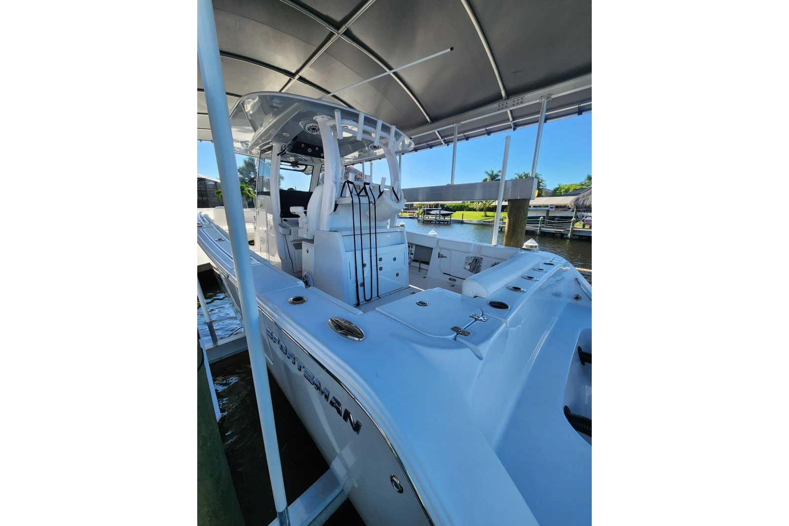 2025 Sportsman Open 322 Center Console