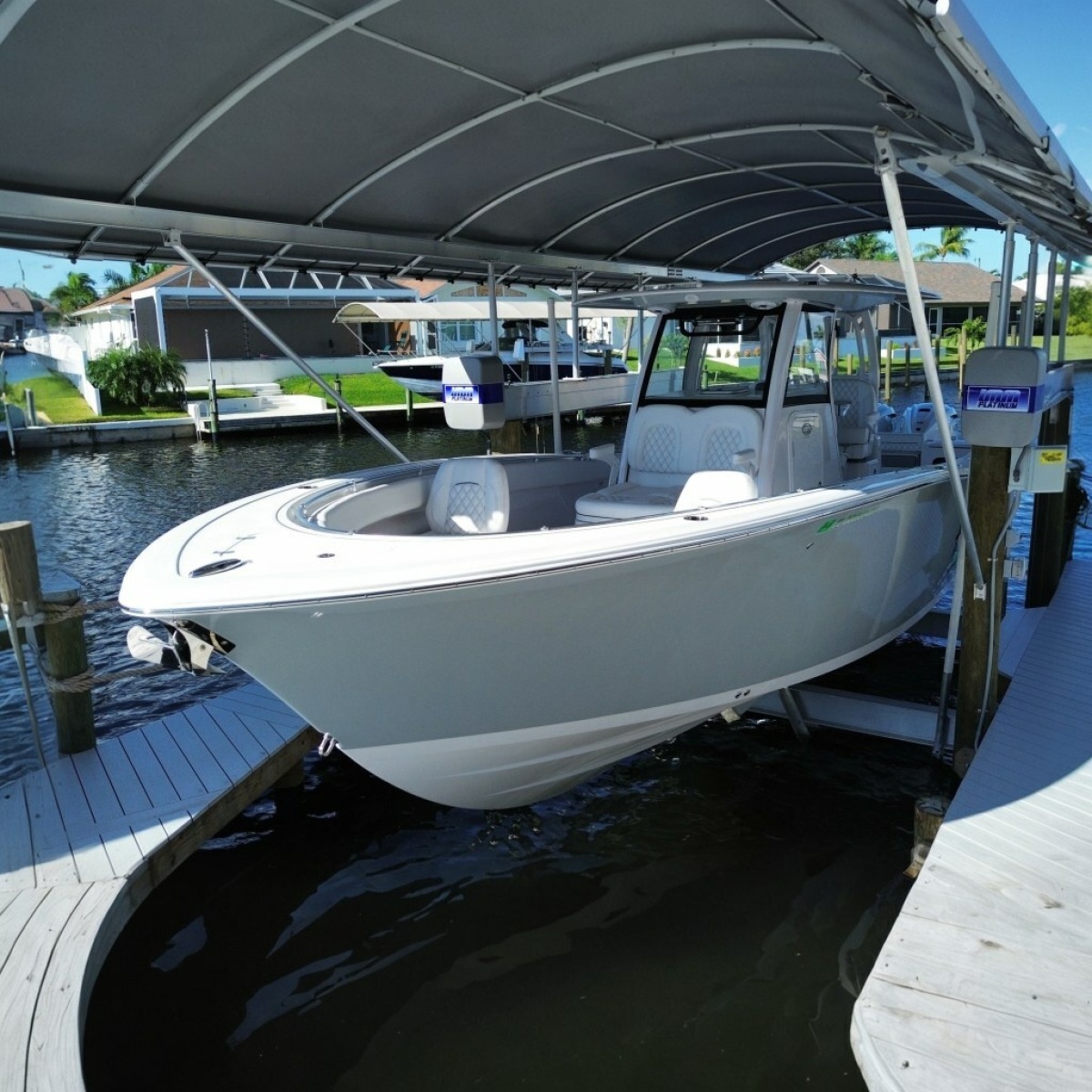2025 Sportsman Open 322 Center Console