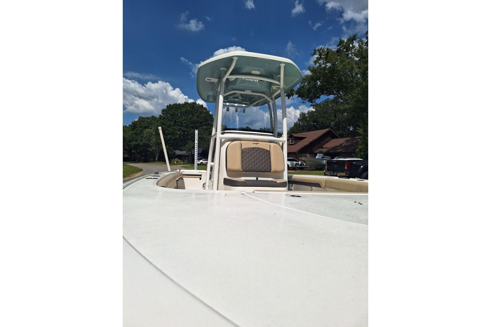 2022 Tidewater 2500 Carolina Bay