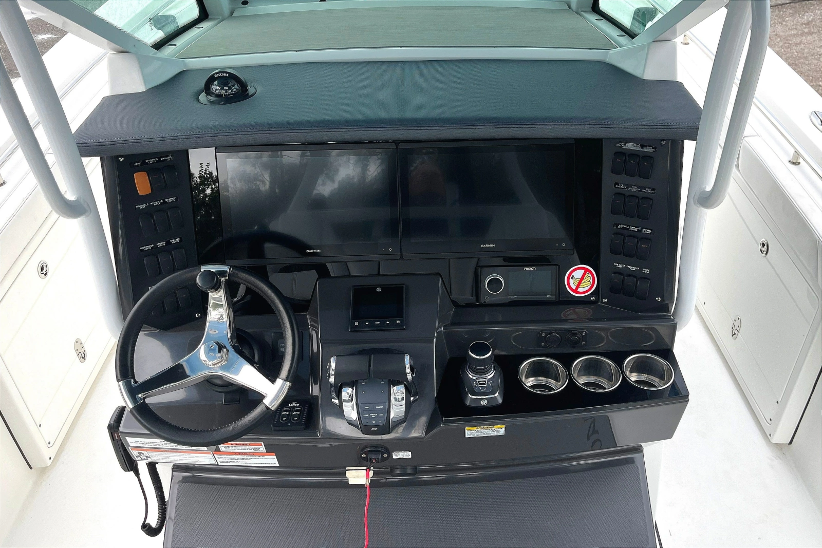2021 Blackfin 332 CC
