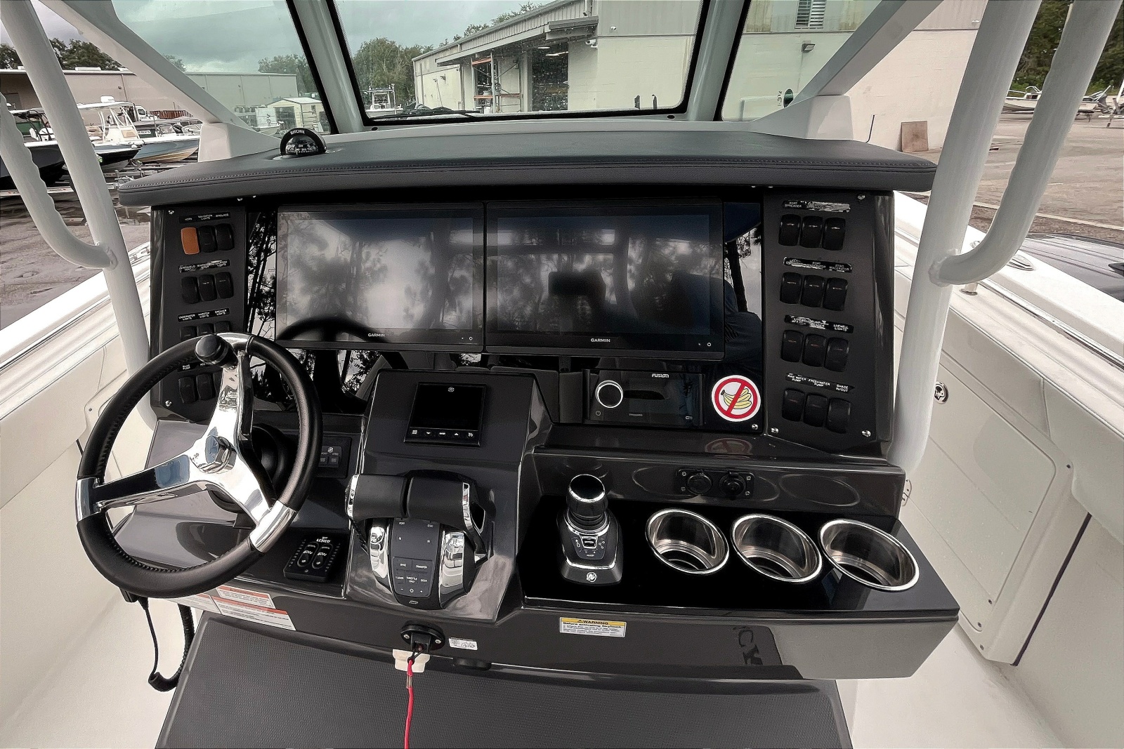 2021 Blackfin 332 CC