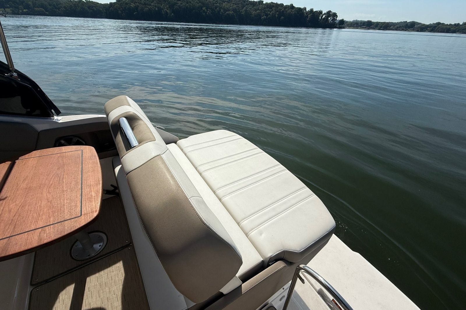 2018 Regal 28 Express