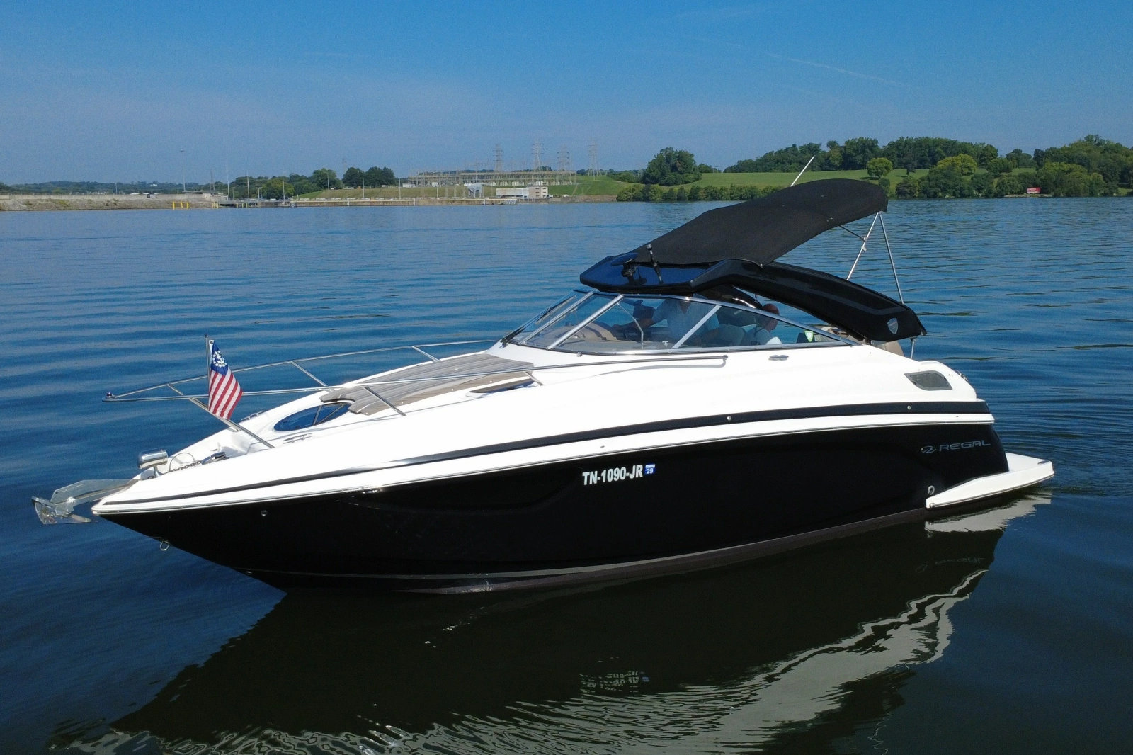 2018 Regal 28 Express