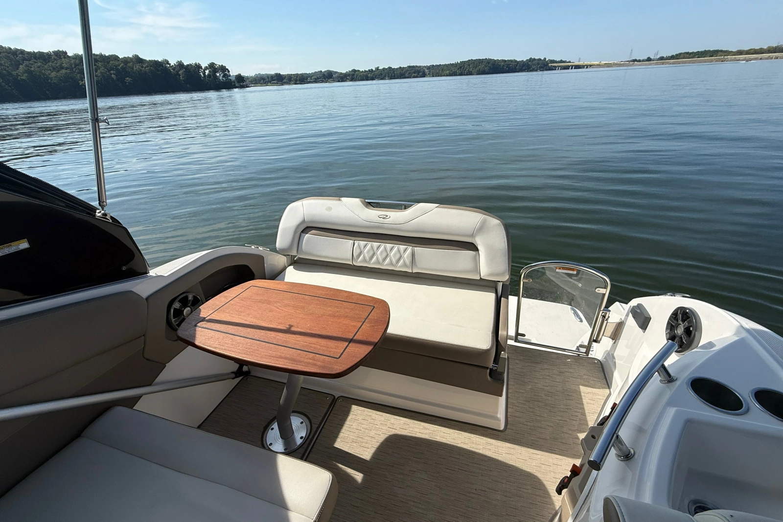 2018 Regal 28 Express