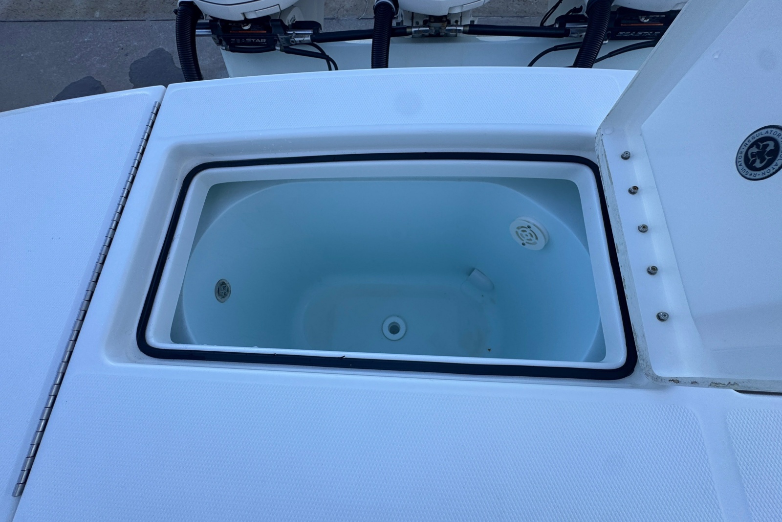 2016 Regulator 34