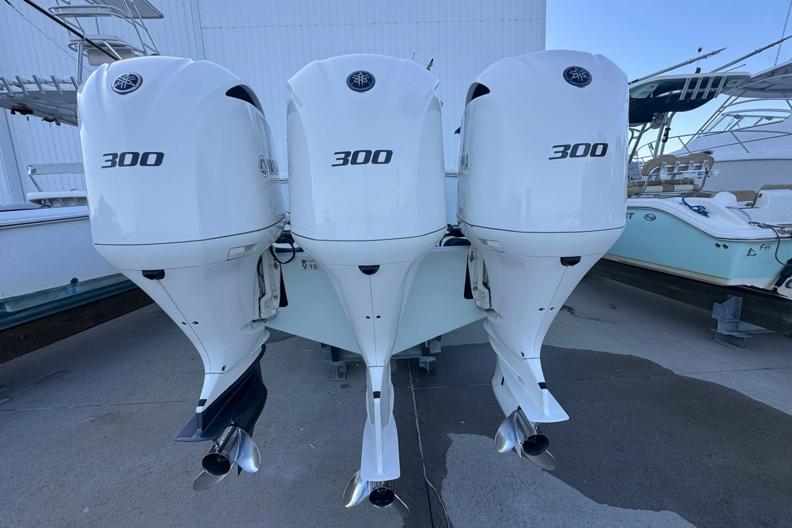 2016 Regulator 34