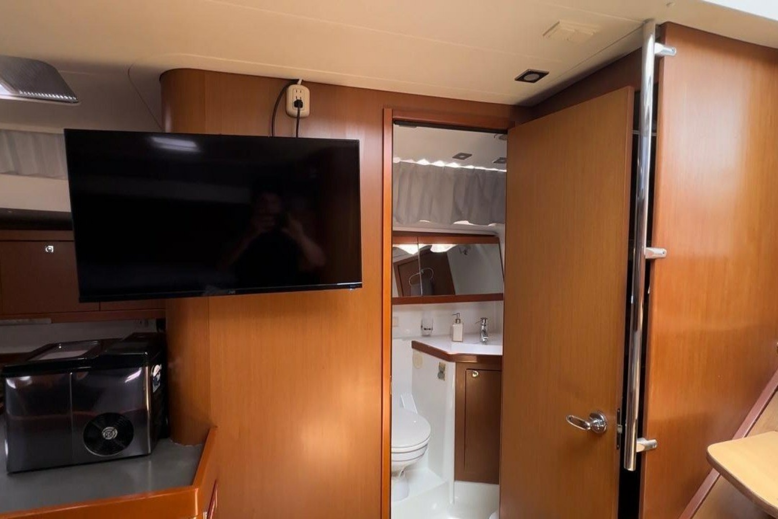 2014 Beneteau Oceanis 48