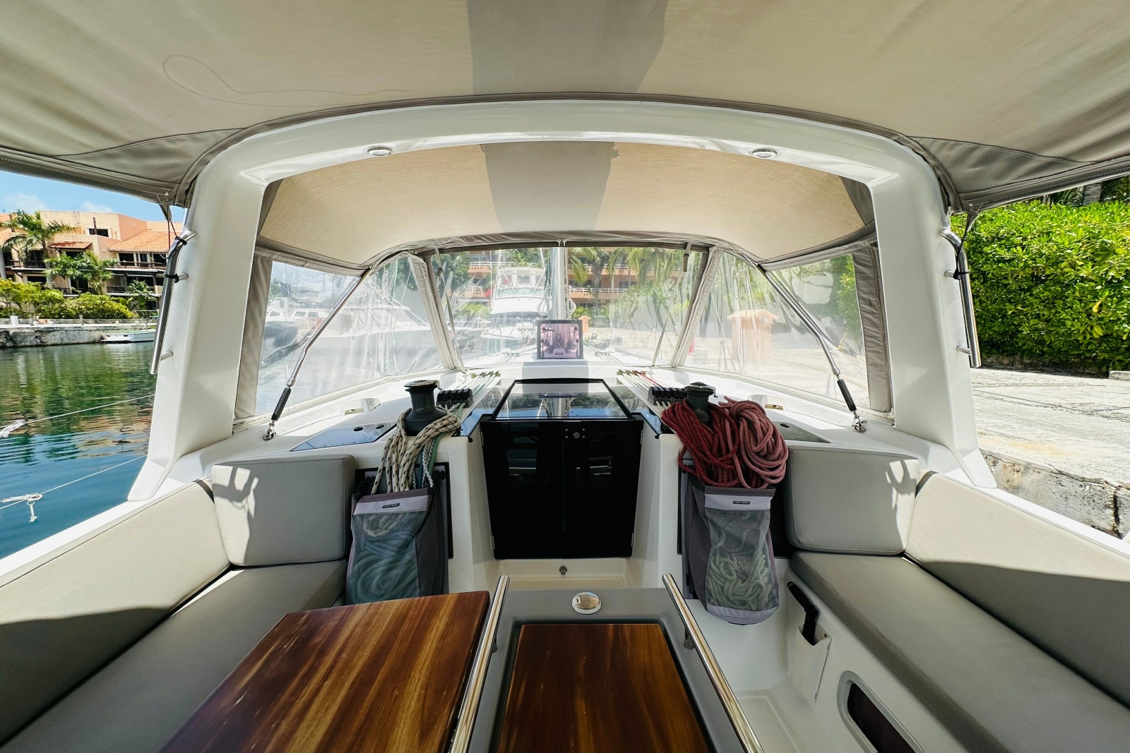 2014 Beneteau Oceanis 48