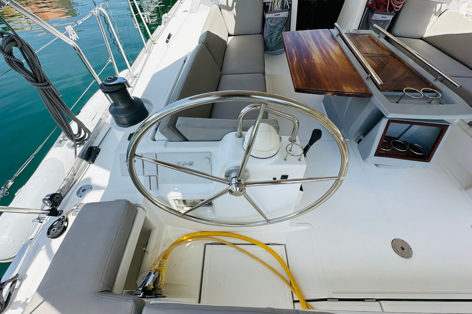 2014 Beneteau Oceanis 48