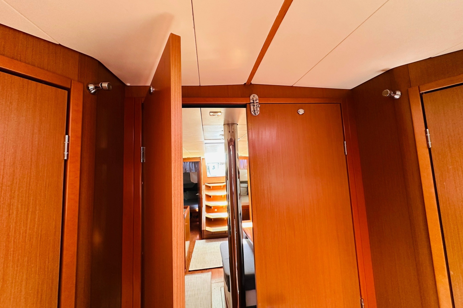 2014 Beneteau Oceanis 48