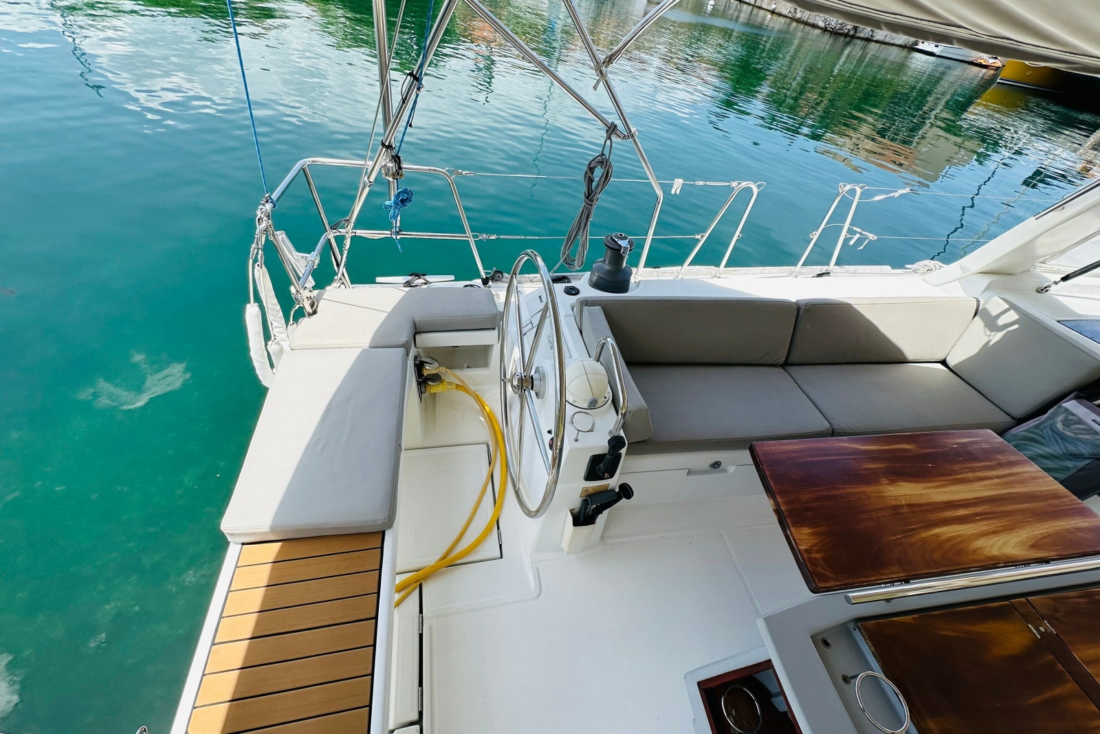 2014 Beneteau Oceanis 48