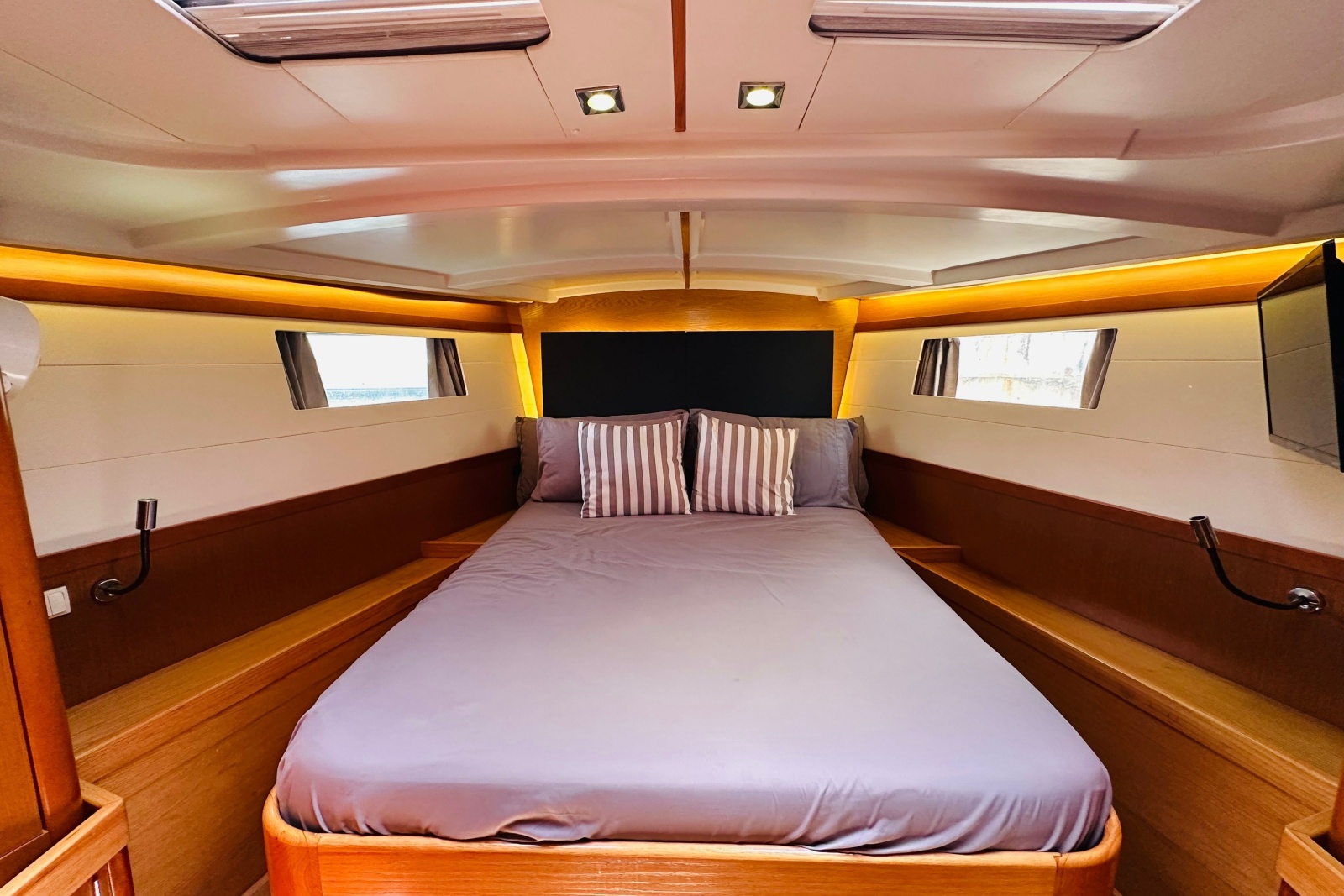 2014 Beneteau Oceanis 48