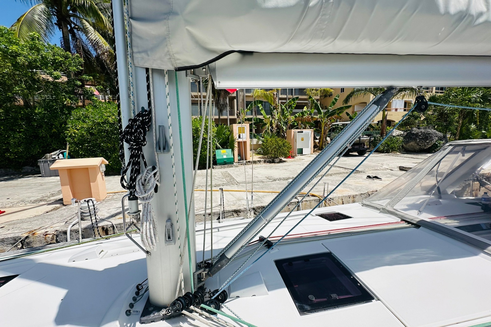 2014 Beneteau Oceanis 48