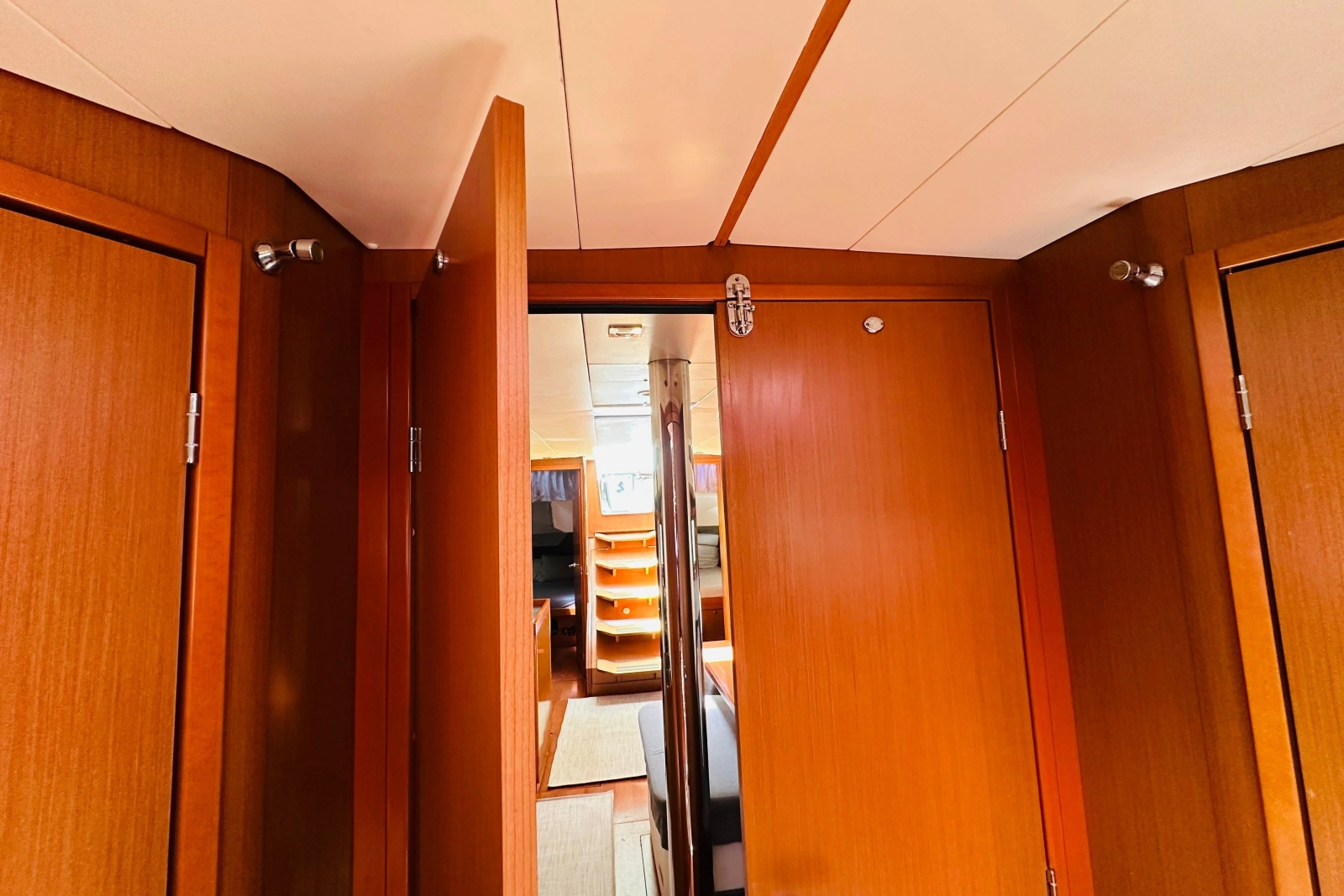 2014 Beneteau Oceanis 48