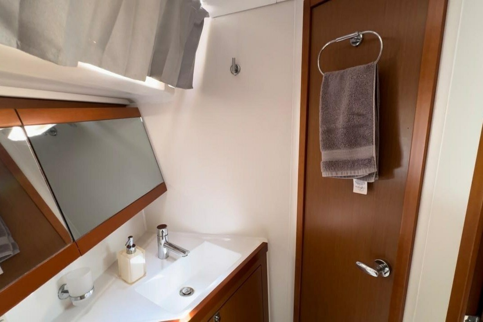 2014 Beneteau Oceanis 48