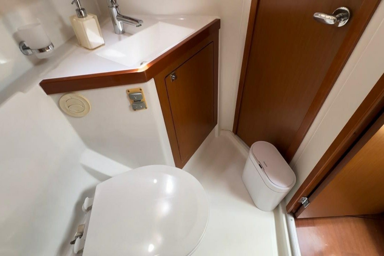 2014 Beneteau Oceanis 48