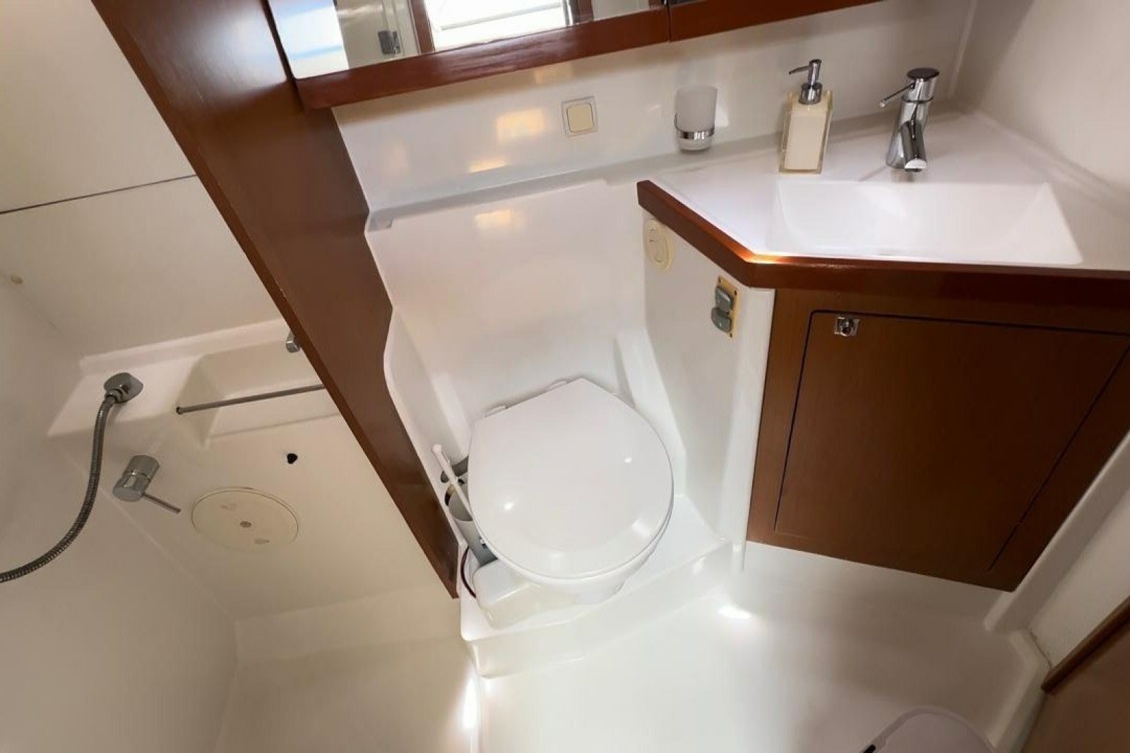 2014 Beneteau Oceanis 48