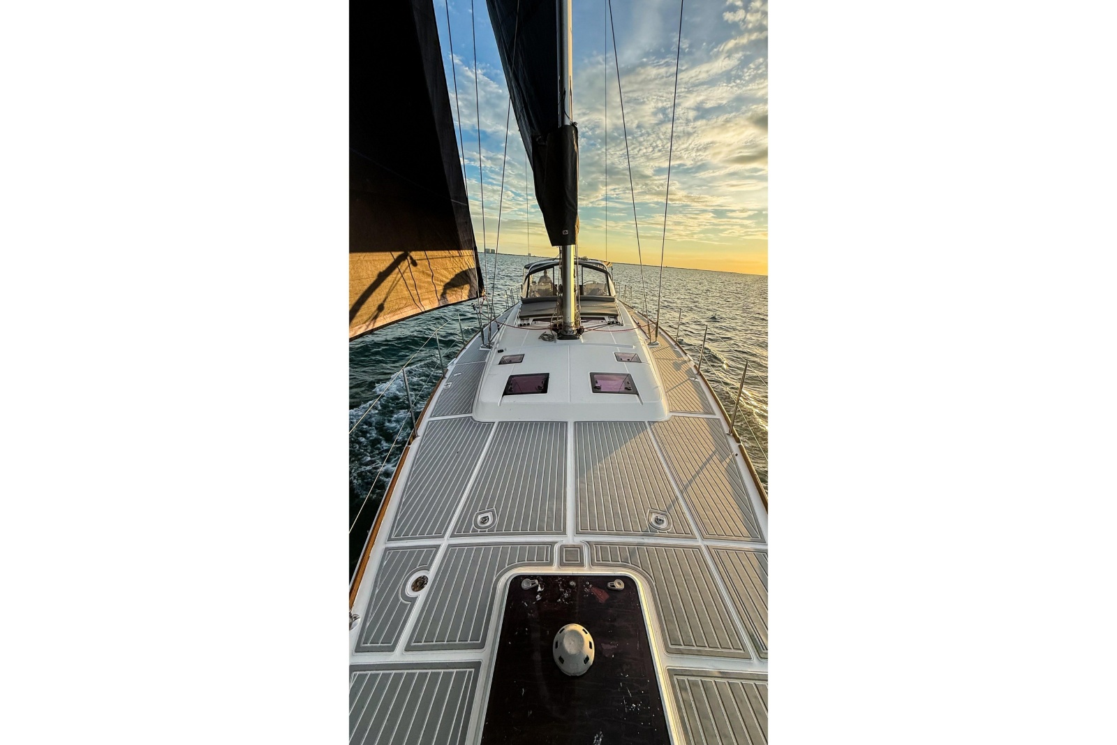 2013 Beneteau Oceanis 58