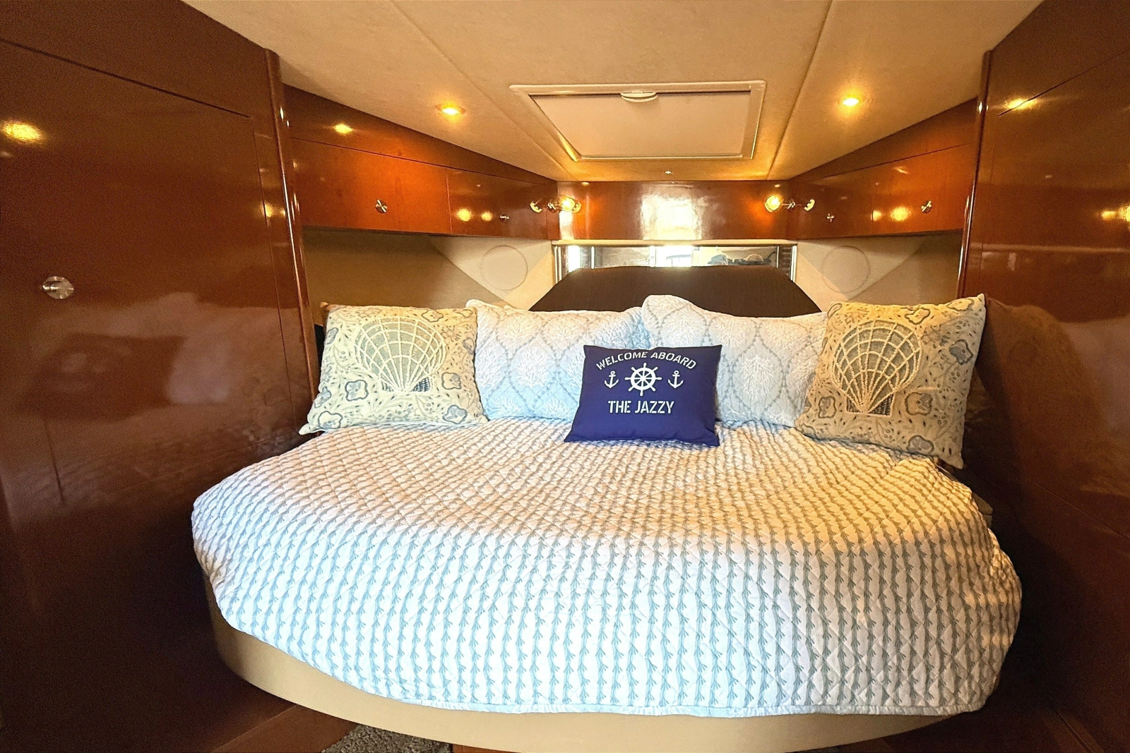 2013 Sea Ray Sundancer 370