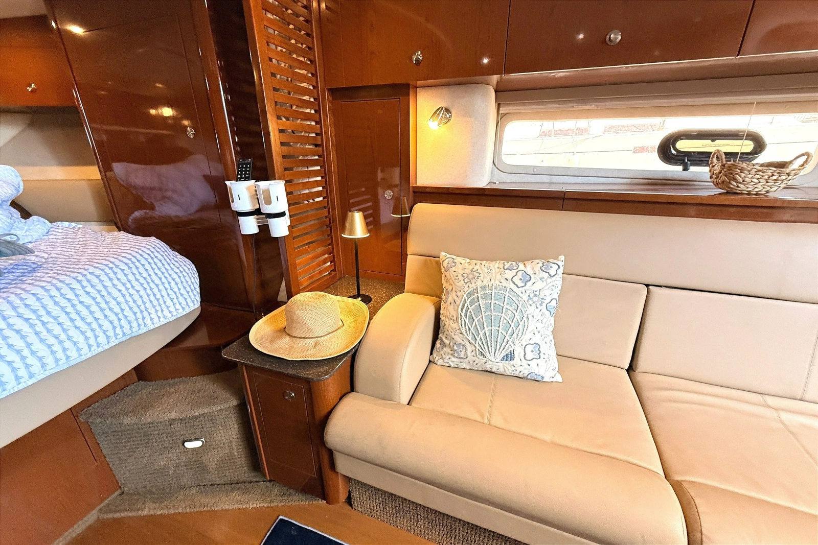 2013 Sea Ray Sundancer 370