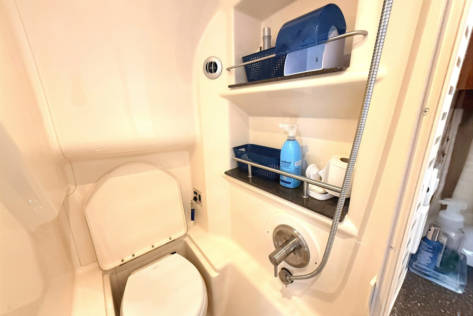 2013 Sea Ray Sundancer 370
