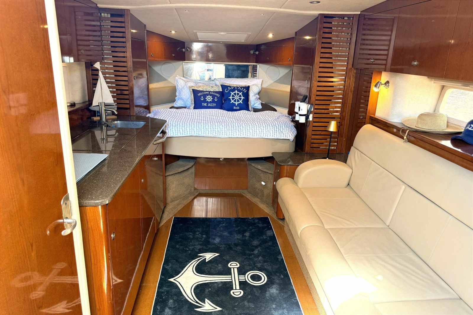 2013 Sea Ray Sundancer 370