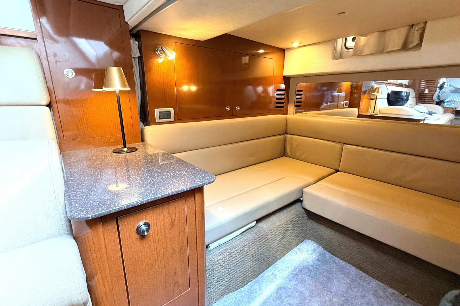 2013 Sea Ray Sundancer 370