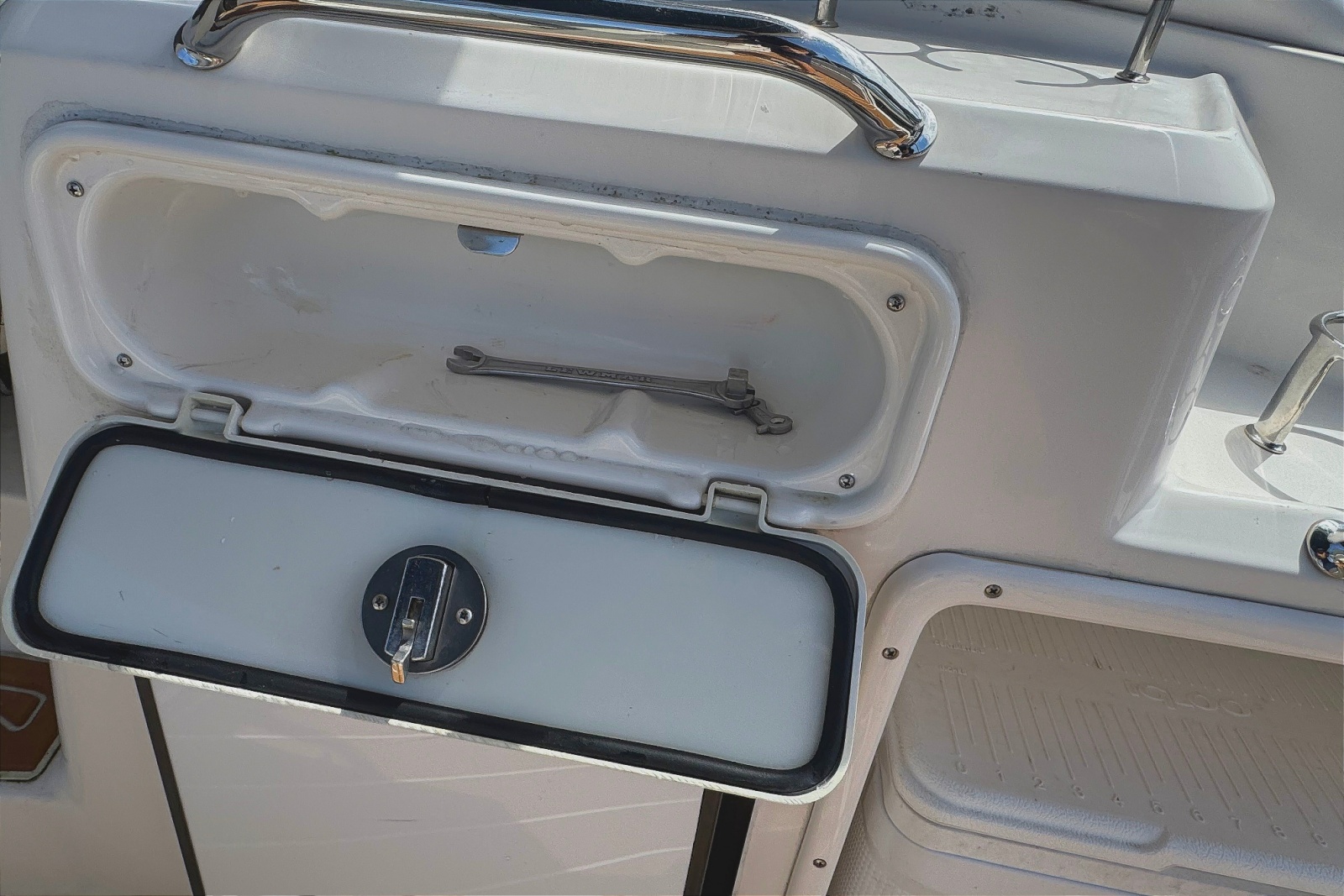 2010 Regal 2860 Window Express