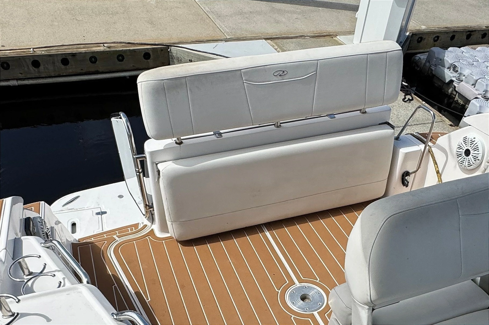 2010 Regal 2860 Window Express
