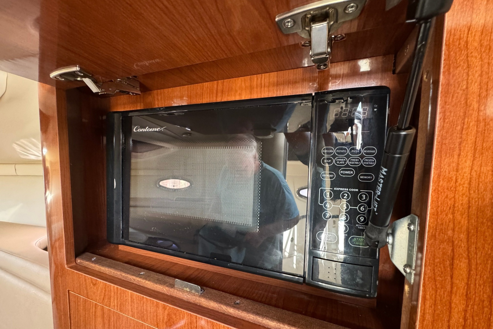 2010 Regal 2860 Window Express