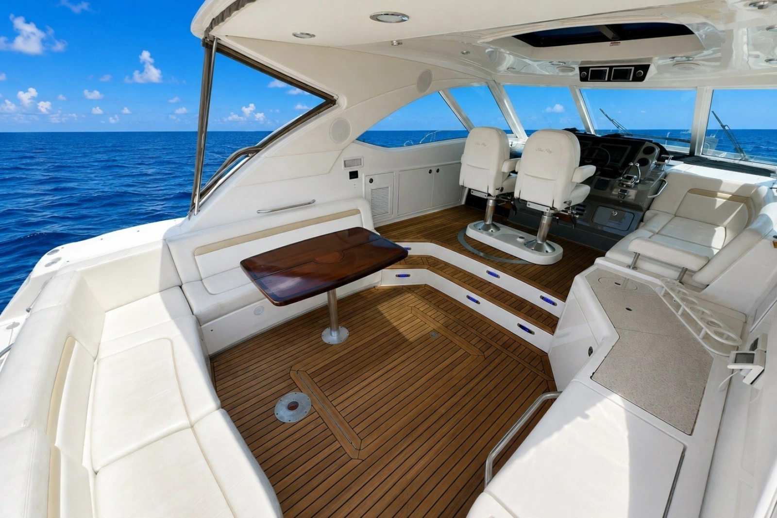 2010 Sea Ray Sundancer 540