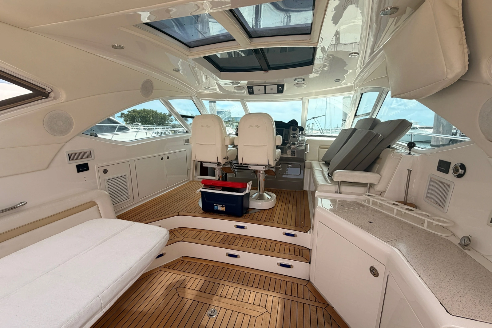 2010 Sea Ray Sundancer 540
