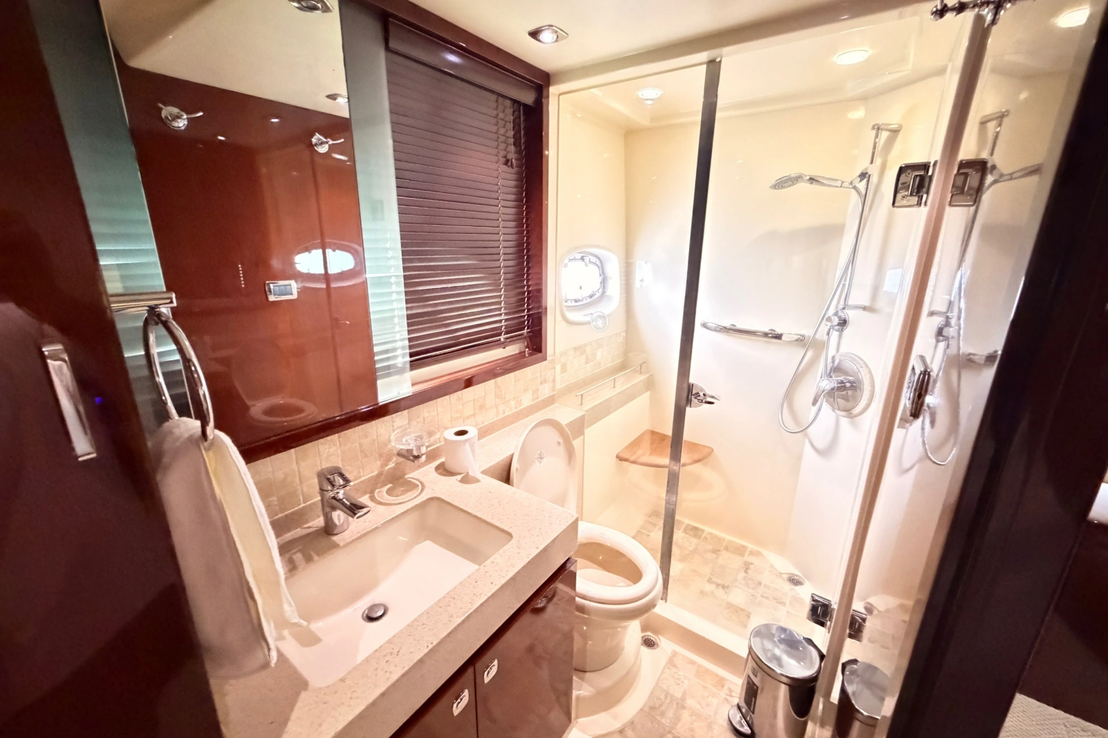 2010 Sea Ray Sundancer 540