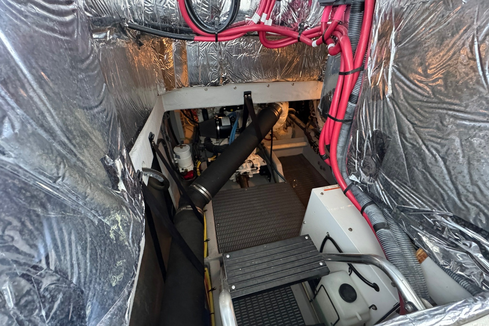 2008 Meridian 411 Sedan