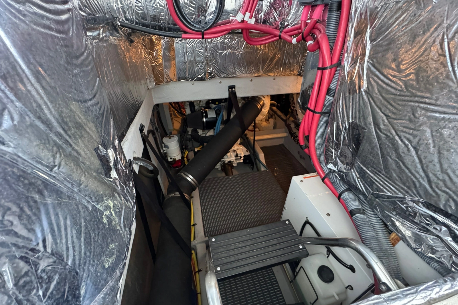 2008 Meridian 411 Sedan