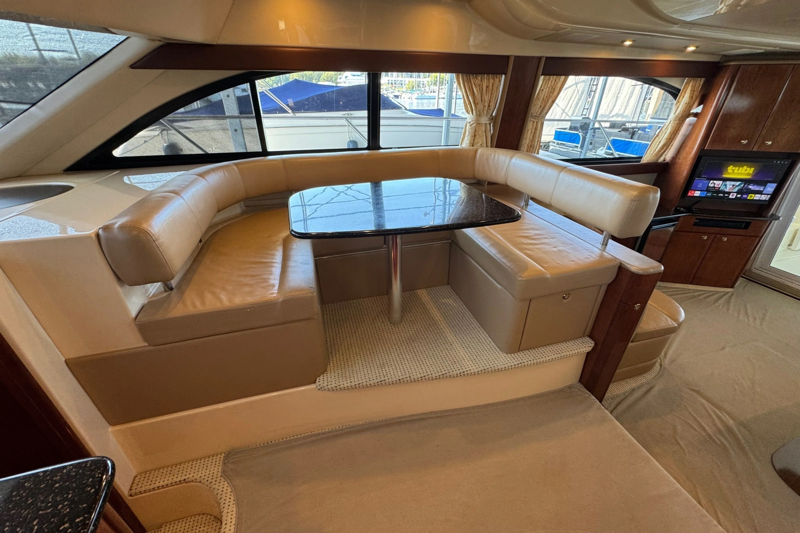 2008 Meridian 411 Sedan