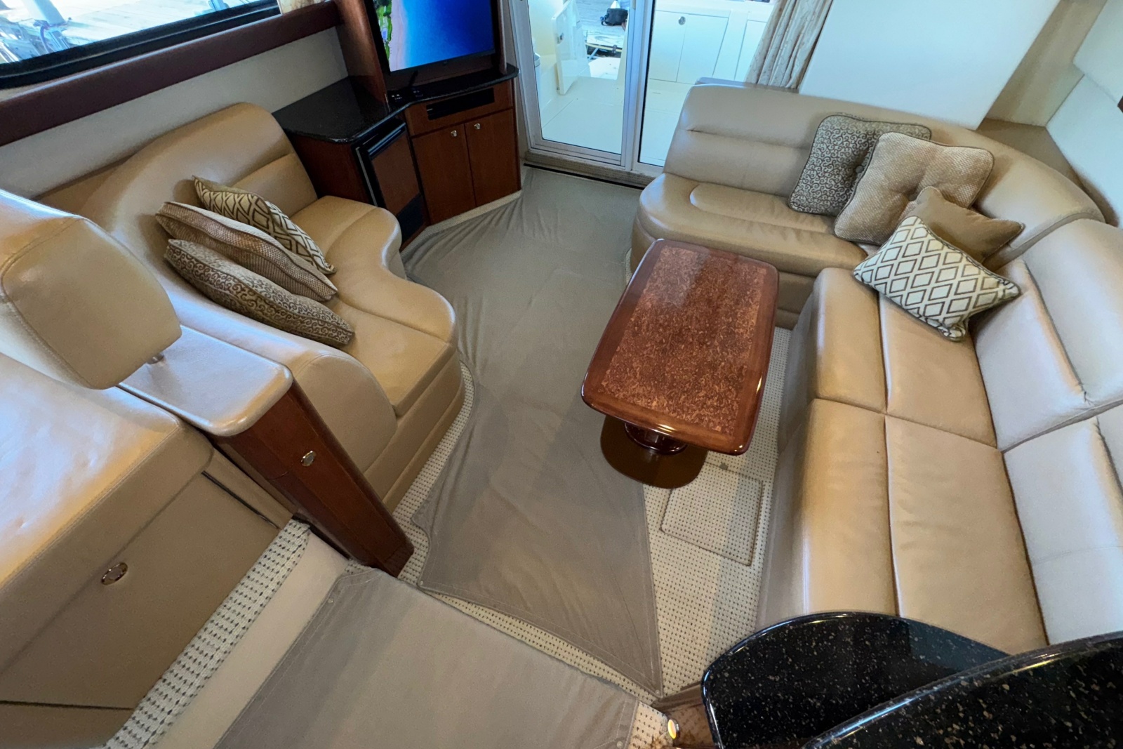 2008 Meridian 411 Sedan