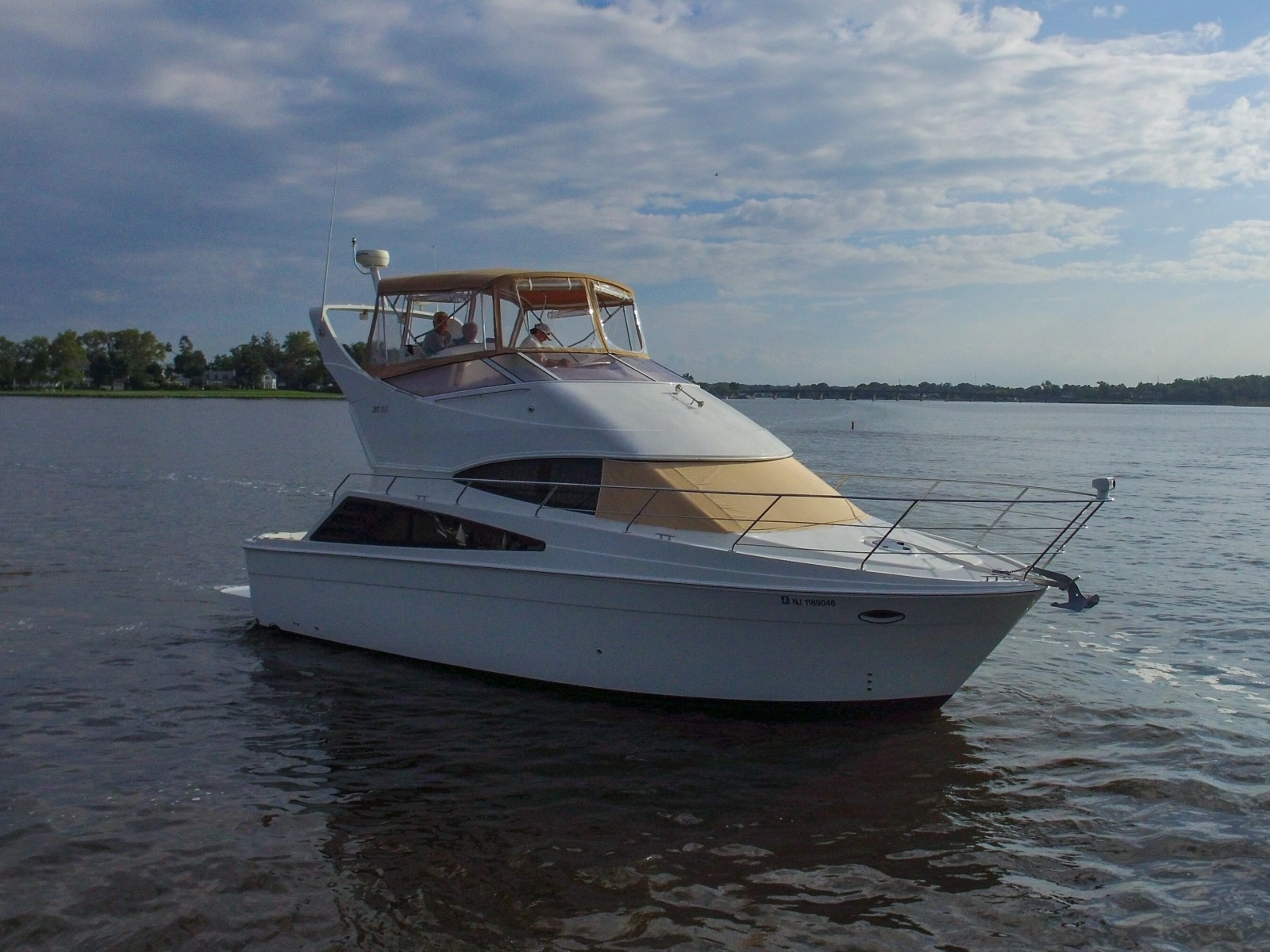 2006 Carver 33 Super Sport