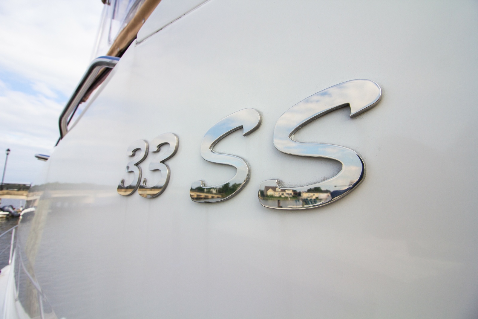 2006 Carver 33 Super Sport