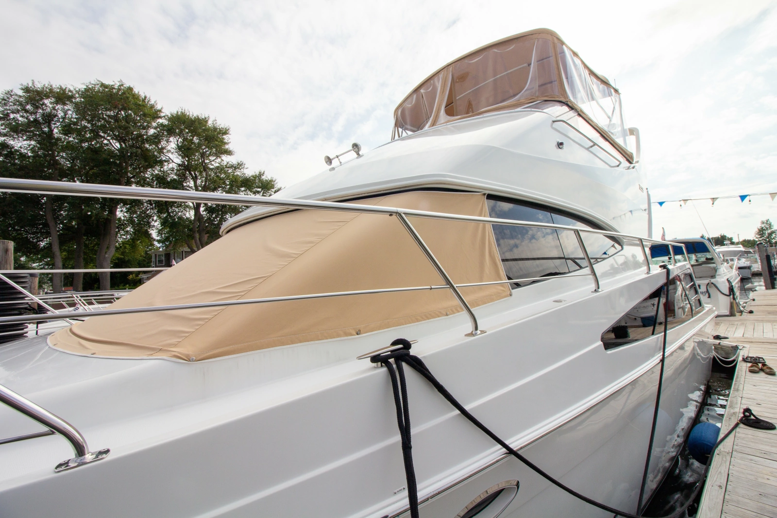 2006 Carver 33 Super Sport