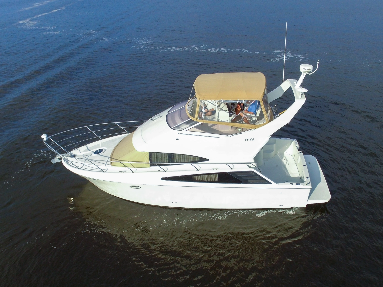 2006 Carver 33 Super Sport