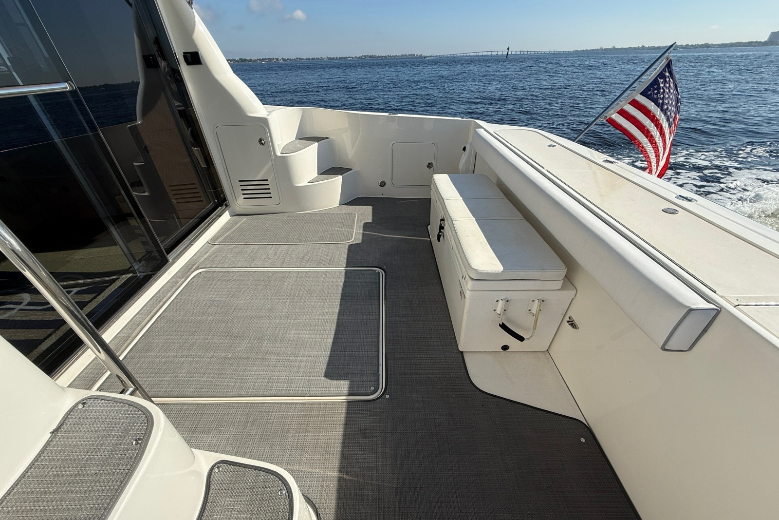 2005 Sea Ray 500 Sedan Bridge