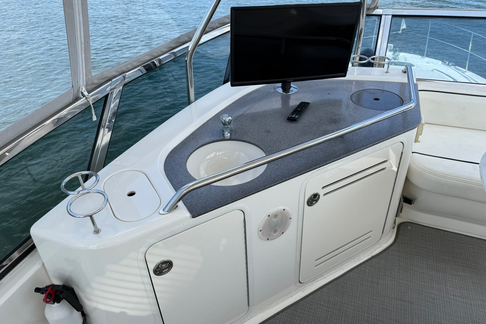 2005 Sea Ray 500 Sedan Bridge