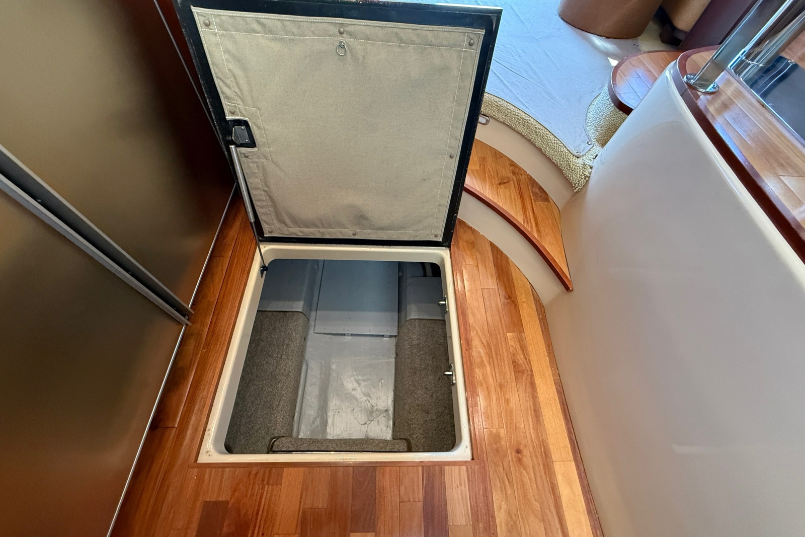 2005 Sea Ray 500 Sedan Bridge