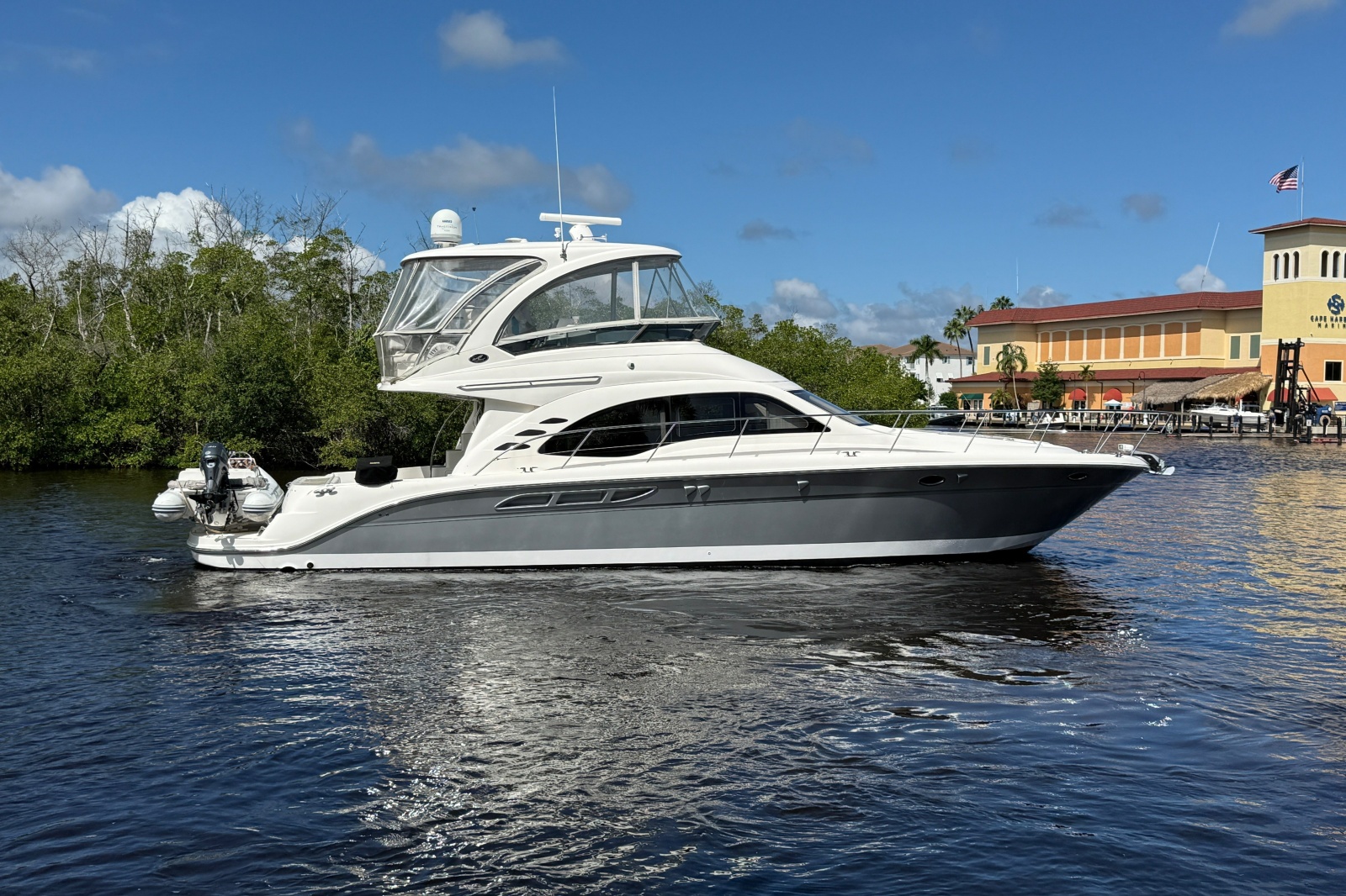 2005 Sea Ray 500 Sedan Bridge