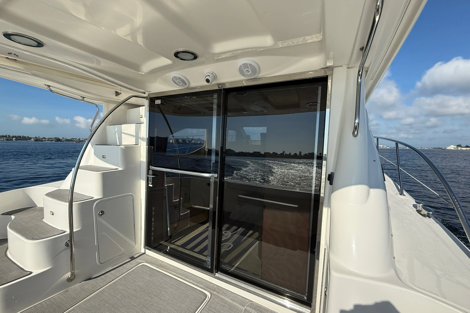 2005 Sea Ray 500 Sedan Bridge