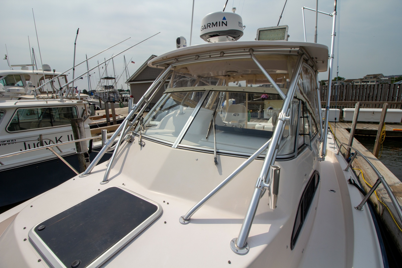 2004 Grady-White Marlin 300