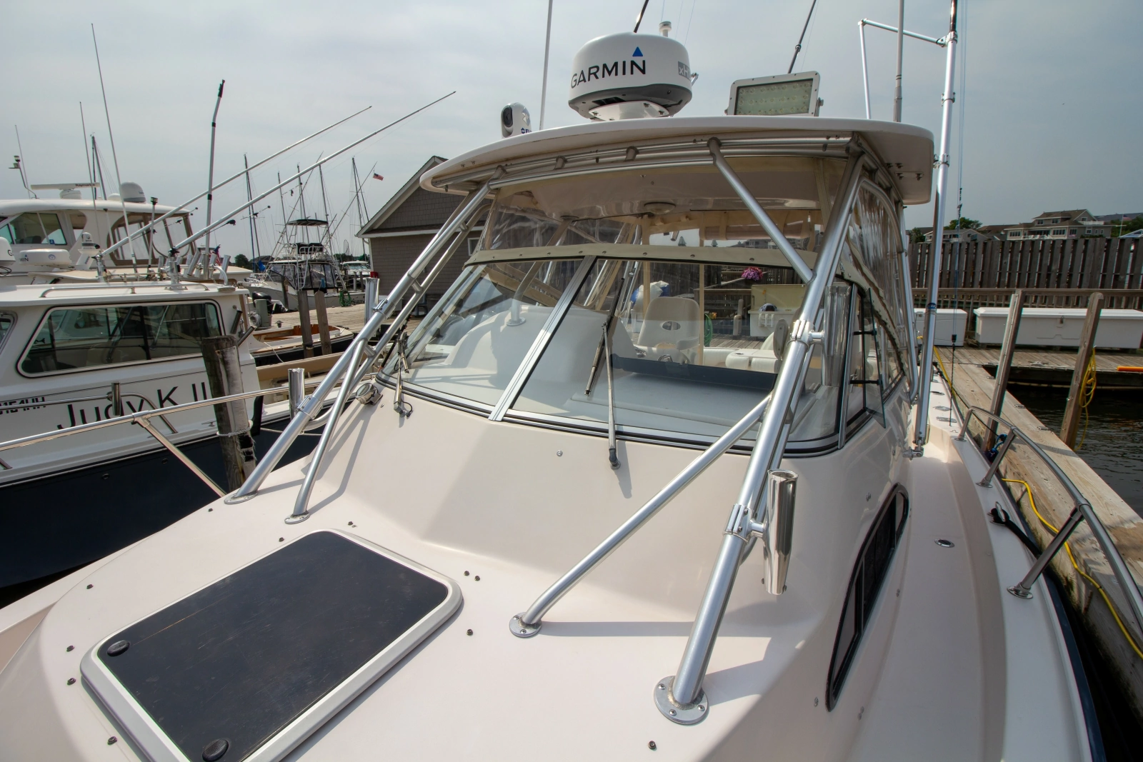 2004 Grady-White Marlin 300